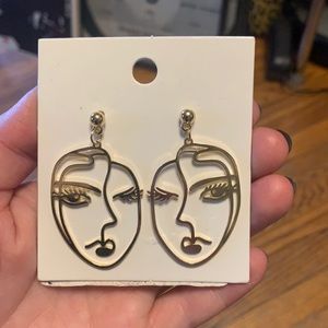 face earrings h&m